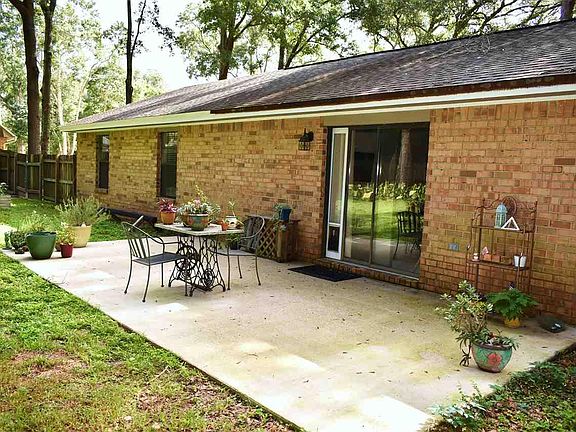 5th image of 11557 Dueling Oaks Dr