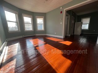 200 Benefit St UNIT 1F, Pawtucket, RI 02861