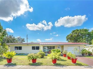 565 W Dayton Cir, Fort Lauderdale, FL 33312