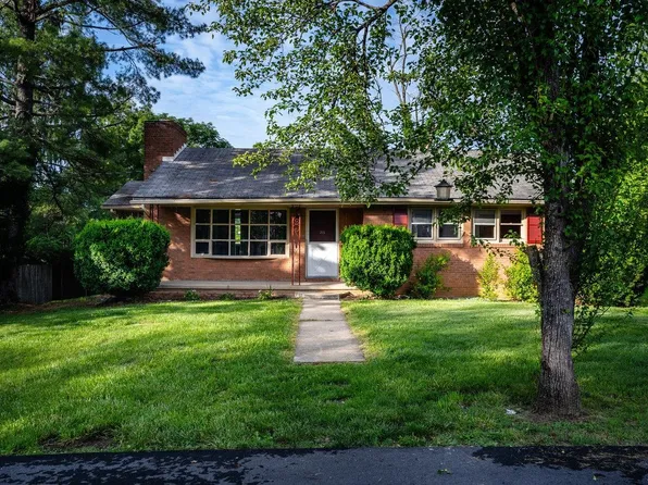 216 Orchard Ln, Harrisonburg, VA 22801