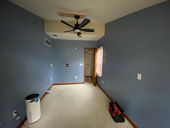 1st Main Floor Bedroom - 1