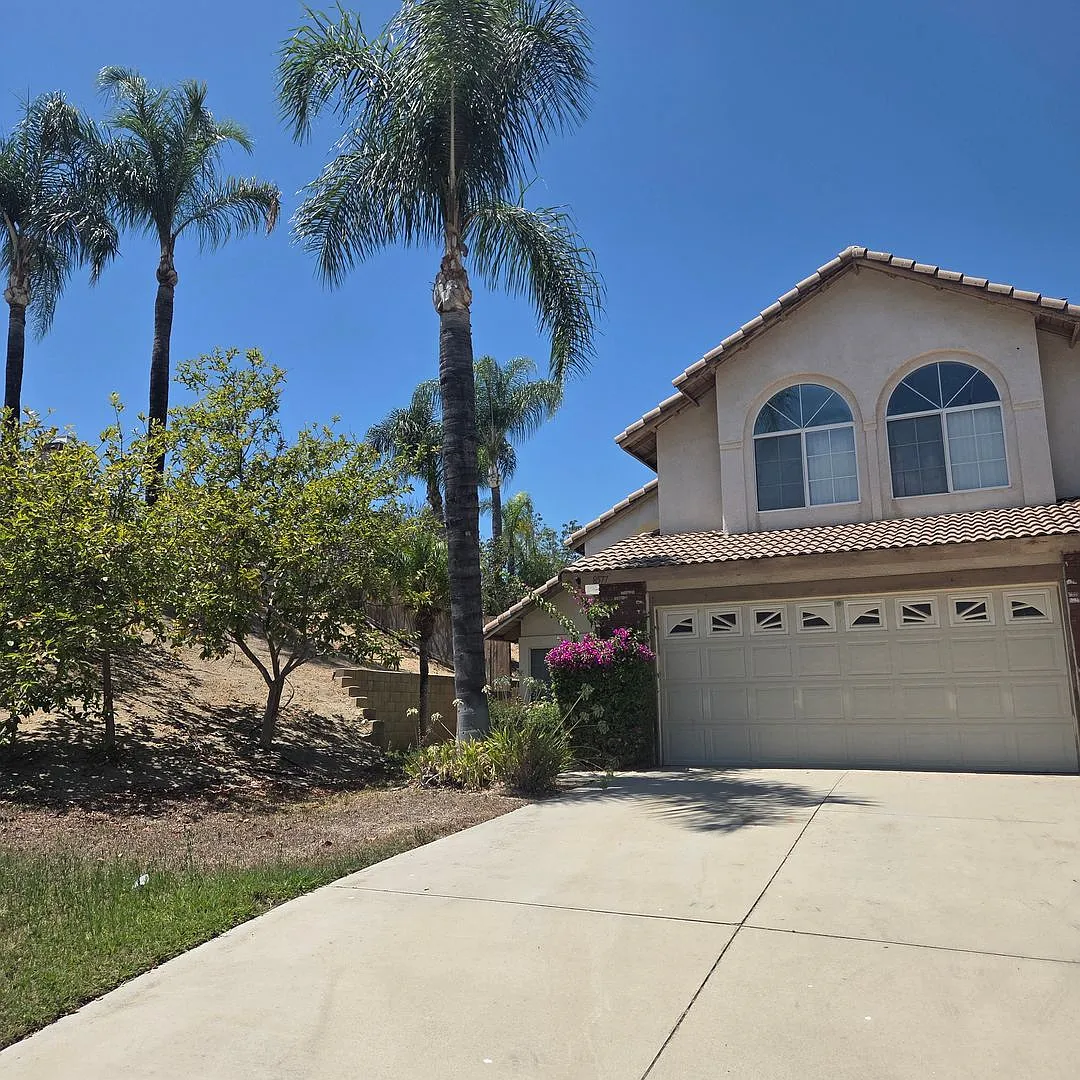 Beautiful Two-Story Home with Pool in Desirable Community — Photo 1