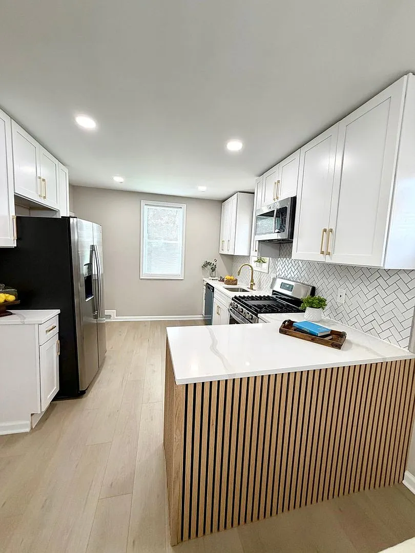 Charming 4BR House in Baltimore — Photo 2
