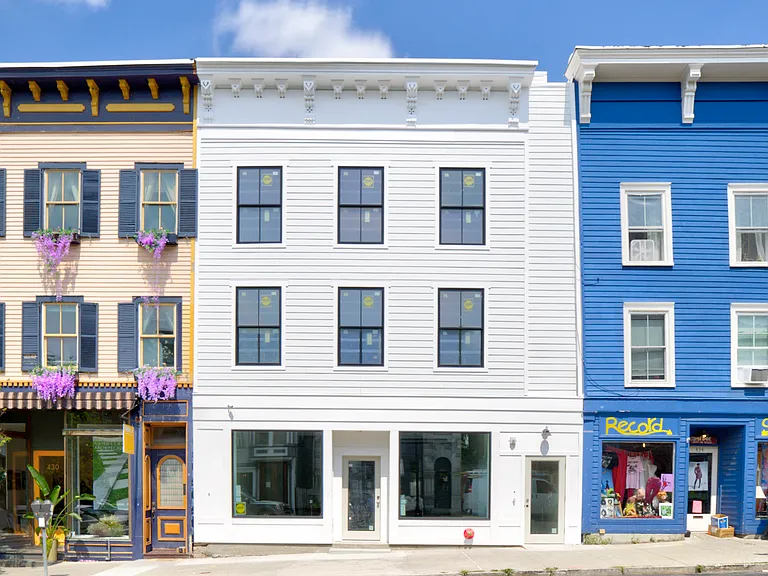 432 Warren St #2R — Photo 2