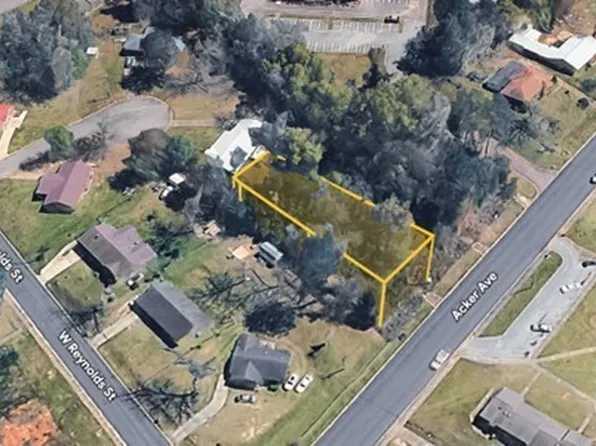 127 Acker Ave, Ozark, AL 36360