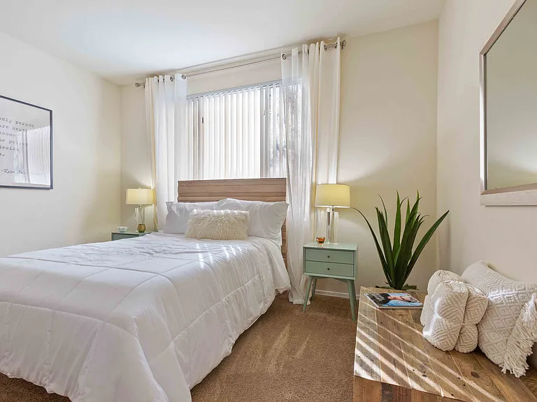 IMT Riverview — Photo 14