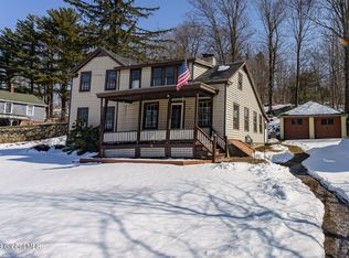 56 Schumann Rd, Averill Park, NY 12018