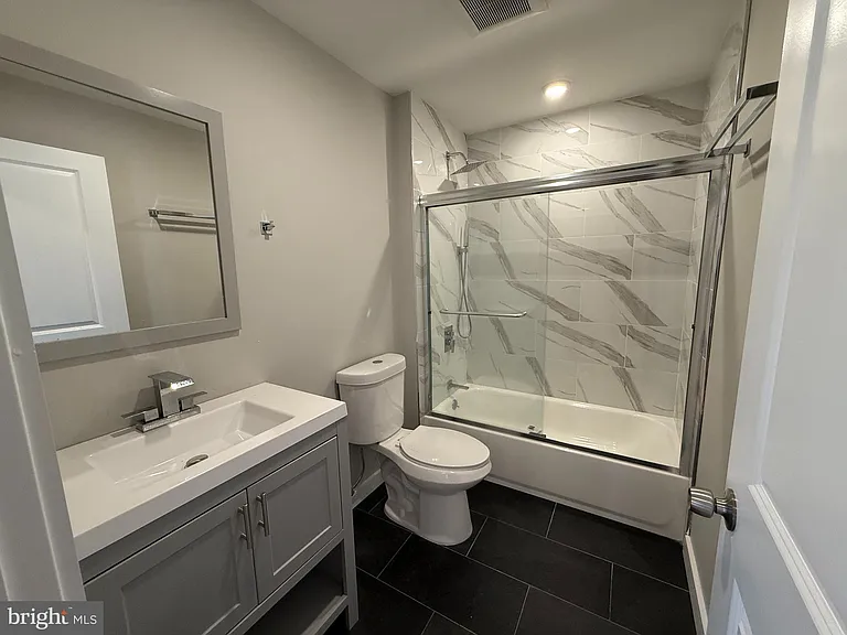 914 W Susquehanna Ave #18-2A — Photo 12