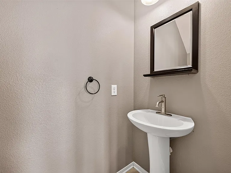 14402 Barker Pelican Ct — Photo 24