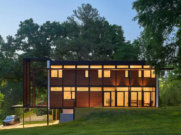 922 Tower St, Raleigh, NC 27607