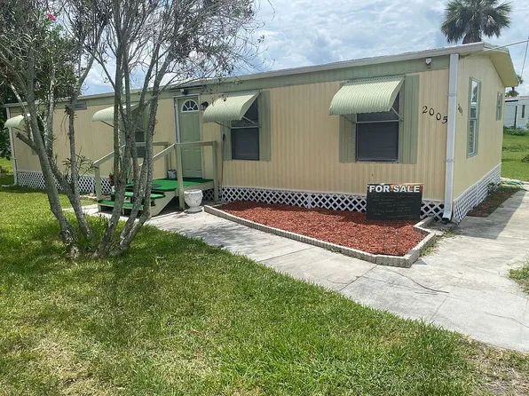 2006 Otter Ln, Melbourne, FL 32935