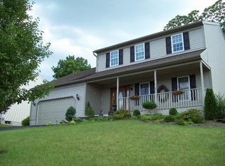 4444 Hillside Rd, Reading, PA 19606