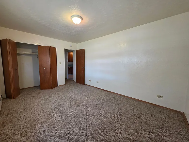 702 Emery — Photo 24