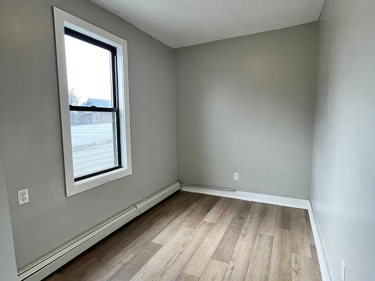 122 Randolph Ave #3R — Photo 7