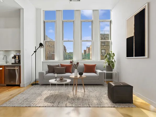 220 West 148th Street image 2 of 19