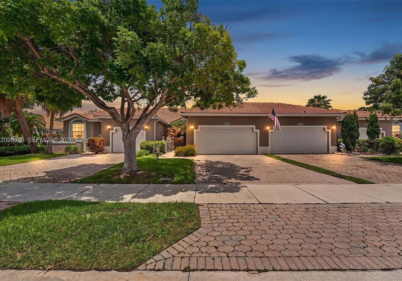 2411 Aragon Blvd Unit 2