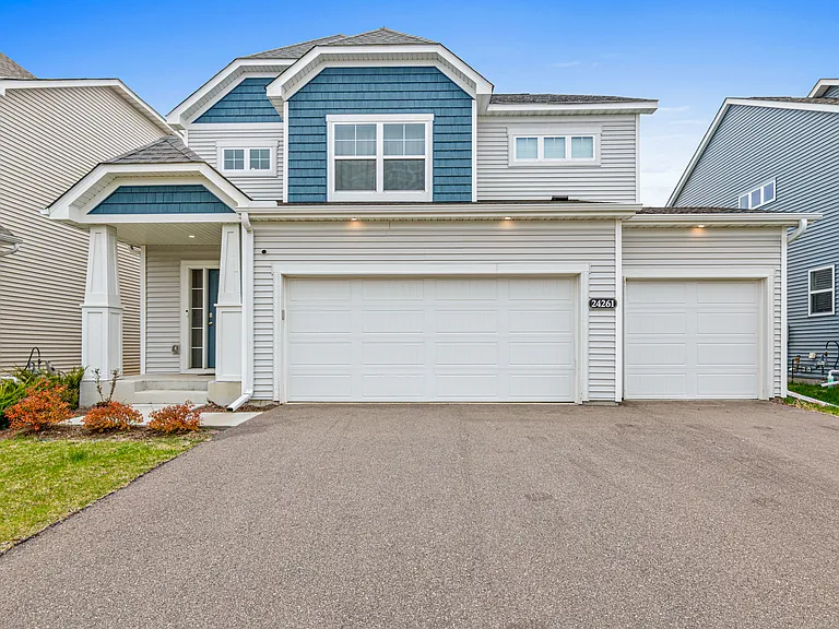 24261 Edgewater Dr — Photo 15