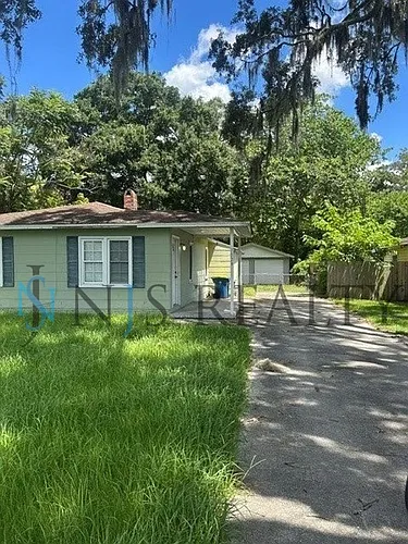 7029 Berry Ave Photo 1