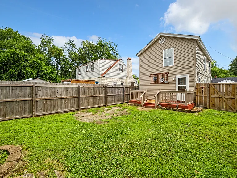 1113 Covel St — Photo 14