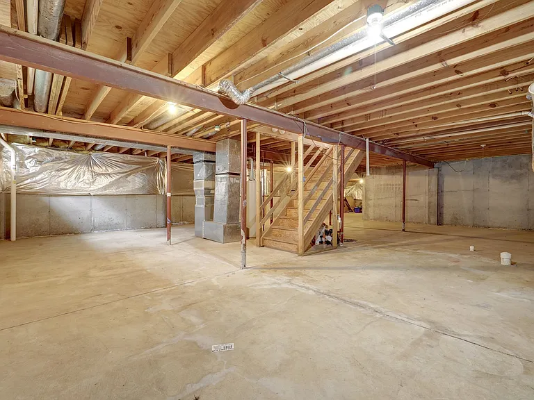 814 Autumn Breeze Ct — Photo 25