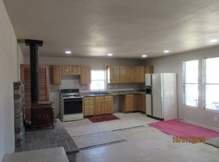 208 W Jackson St, Mendon, MI 49072