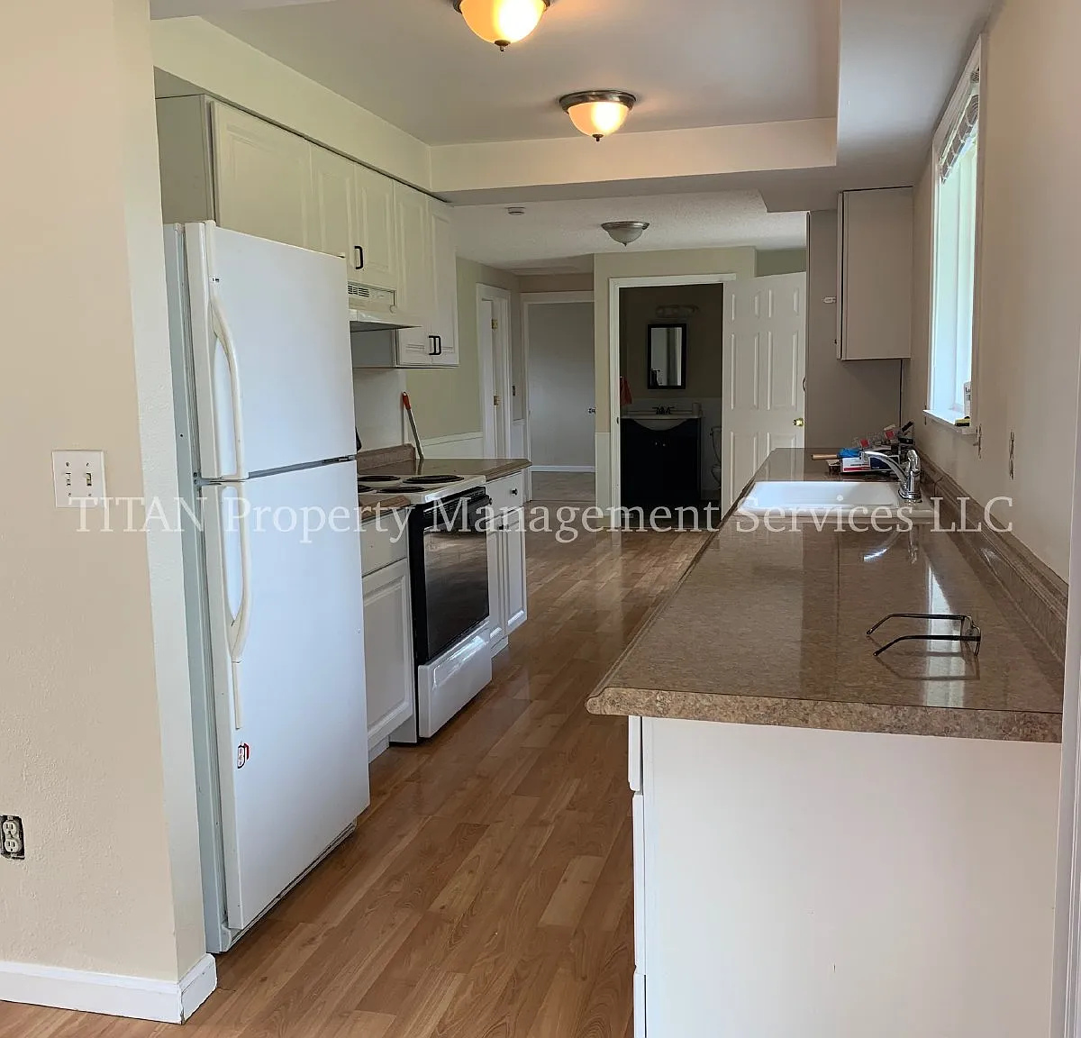 3 bed, 2.0 bath, 1760 sqft, $2,295 — Photo 4