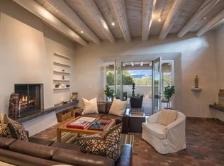 21 Hawthorne Cir, Santa Fe, NM 87506