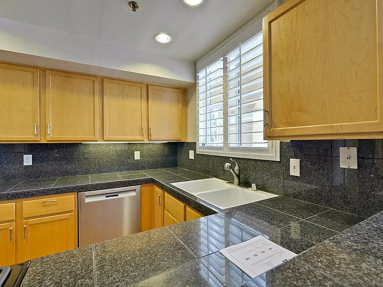 108 Bryant St #23 — Photo 13