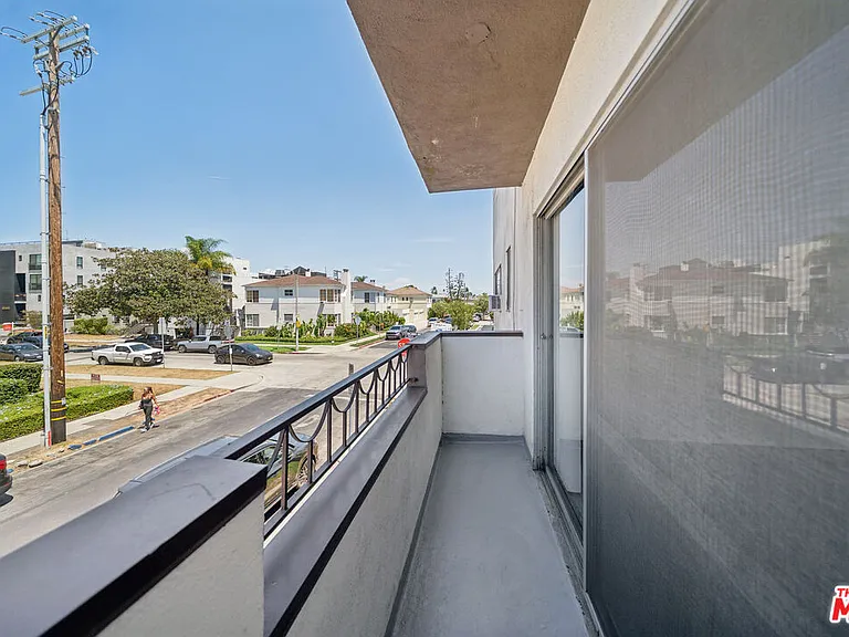 105 S Orlando Ave #201 — Photo 4