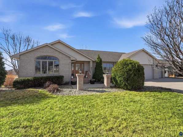 45 Golf Dr, Wentworth, SD 57075