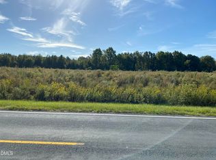 1 Wire Grass Rd, Orrum, NC 28369