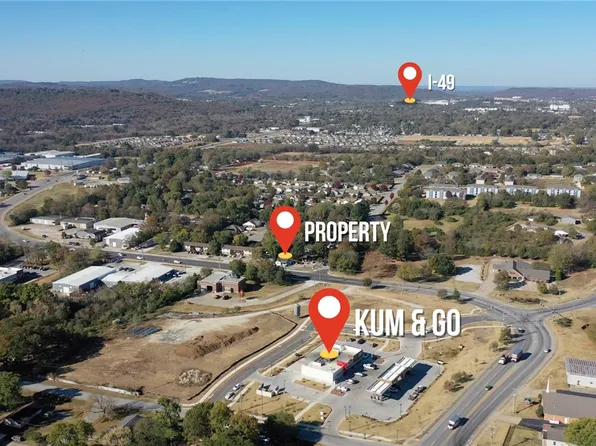 1009 S Happy Hollow Rd, Fayetteville, AR 72701