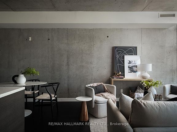 4th image of 90 Broadview Ave #202