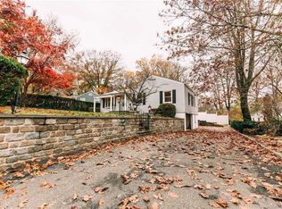 19 W Shore Dr, Port Washington, NY 11050