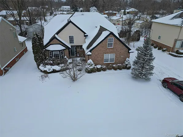 14949 Taylor Blvd, Livonia, MI 48154
