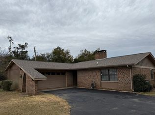 215 Lee Ave W, Summerdale, AL 36580