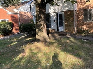 715 Long Rd, Glenview, IL 60025