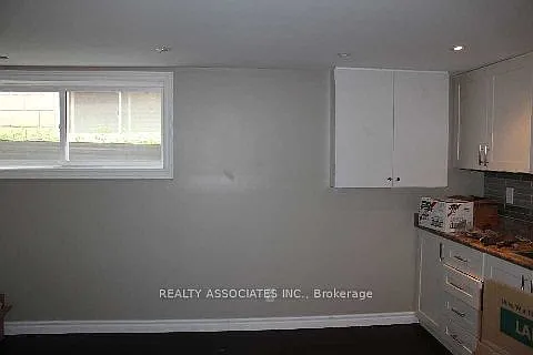58 Danby Ave — Photo 9