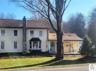 9708 Walnut Creek Rd, Forestville, NY 14062