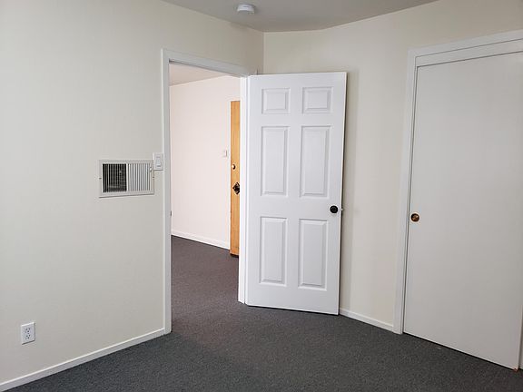 5th image of 2518 Clement St #2