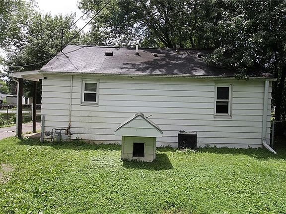 3rd image of 1145 Temperance Ave