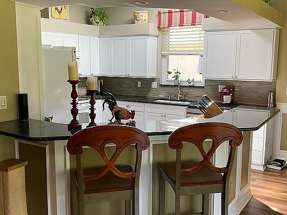 3rd image of 634 Grand Vista Trl