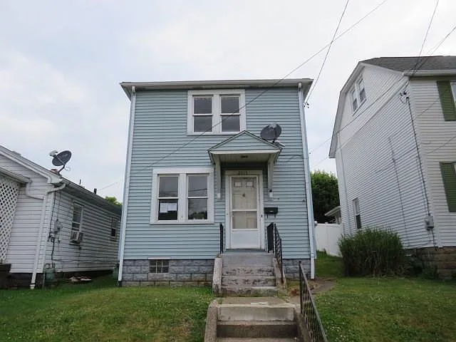 2015 Calvin St photo 1