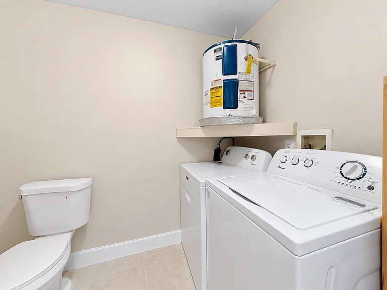 2124 W Chestnut St #1 — Photo 19