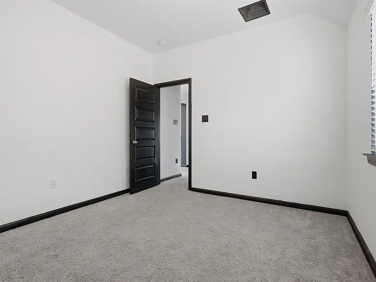 27947 Hendrix Park Dr — Photo 28