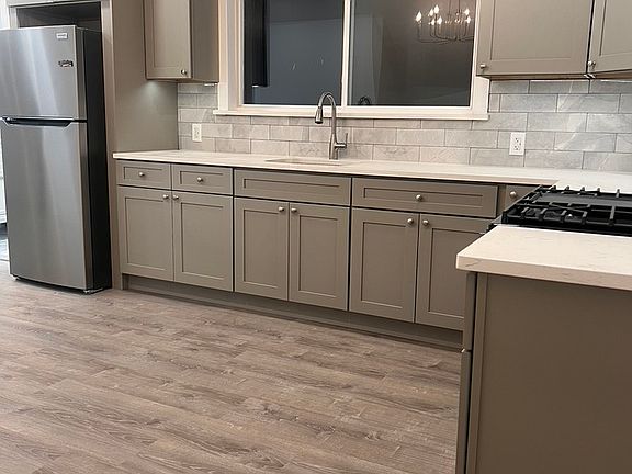 5th image of 77 Waring Pl Floor 3