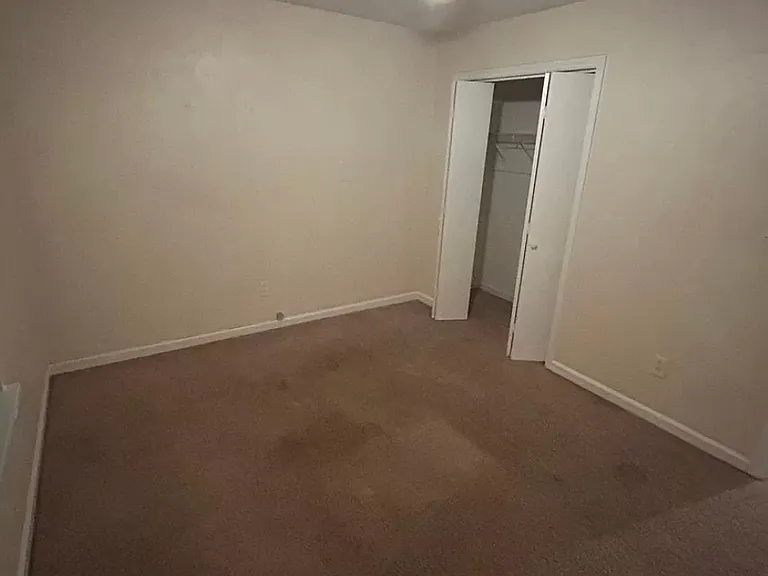 1320 Burgess Dr #1320 — Photo 14