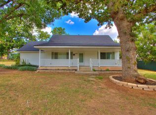 1870 N 1st St, Harrah, OK 73045