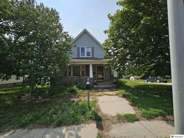 743 N Lincoln St, West Point, NE 68788