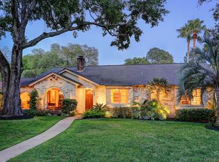 2710 Kenross St, Houston, TX 77043